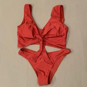 NWT Twist Front Bikini